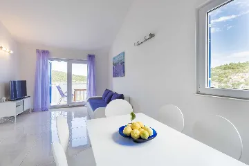 Apartment with Balcony in Hvar for 6 Guests