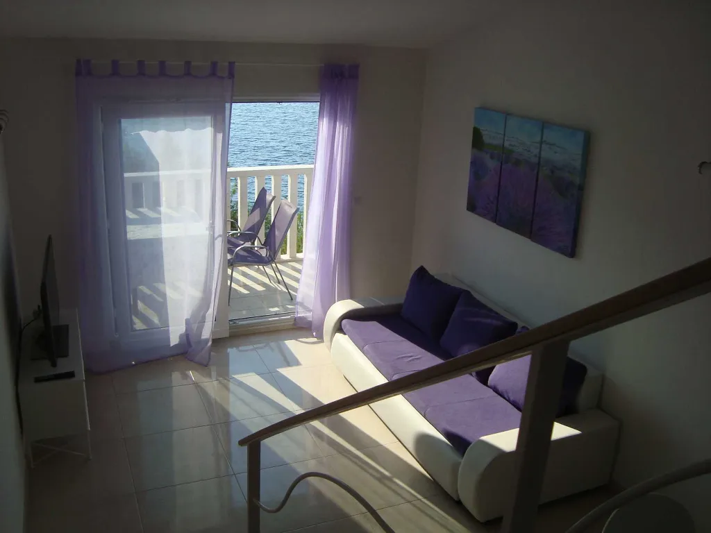 Apartment with Balcony in Hvar for 6 Guests