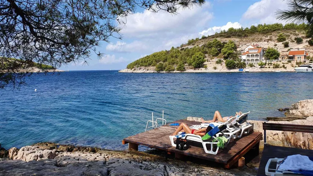 Apartment with Balcony in Hvar for 6 Guests