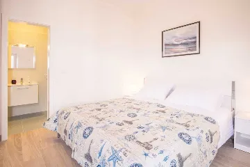 Apartment in Vrbnik with Private Infinity Pool