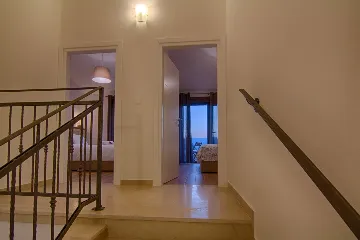 Villa for 8 Guests in Pinezići, 500 m to the Sea