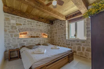 Villa with Swimming Pool in Vir, Croatia