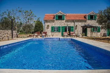 Villa with Swimming Pool in Vir, Croatia