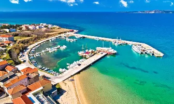 Villa with Swimming Pool in Vir, Croatia