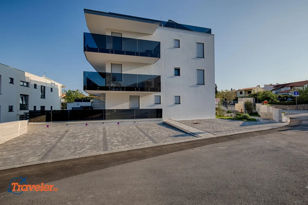 Modern Apartment in Krk for 4 Guests Near Beach
