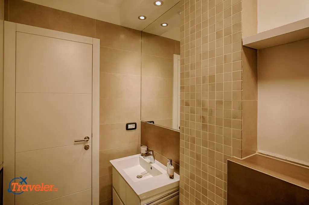 Modern Apartment in Krk for 4 Guests Near Beach