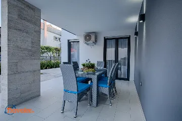 Modern Apartment in Krk for 4 Guests Near Beach