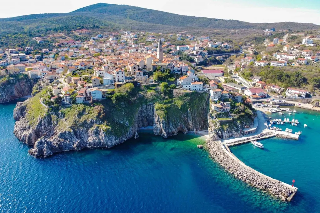 Stone Villa with Pool for 6 in Vrbnik