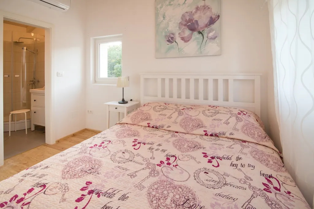 Stone Villa with Pool for 6 in Vrbnik