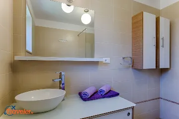 4-Bedroom Villa in Brzac with Private Pool