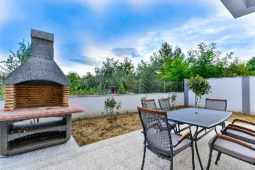 Zaton Villa with Pool and Sea-View Roof Terrace