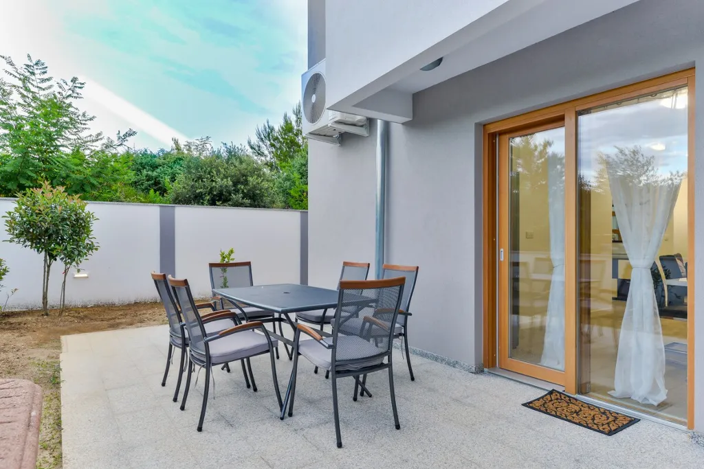 Zaton Villa with Pool and Sea-View Roof Terrace