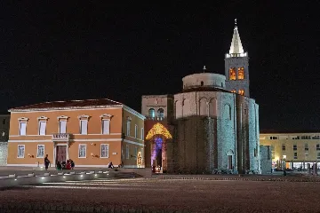Zaton Villa with Pool and Sea-View Roof Terrace