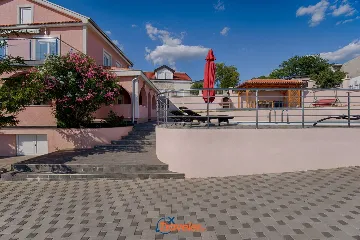 Crikvenica 4-Bedroom Villa for 10 Guests with Pool