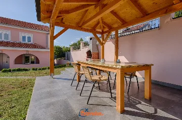 Crikvenica 4-Bedroom Villa for 10 Guests with Pool