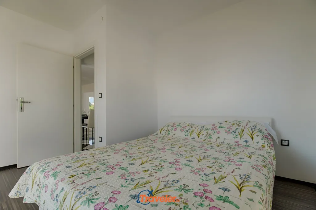 Crikvenica 4-Bedroom Villa for 10 Guests with Pool