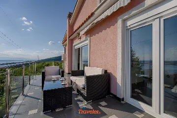 Crikvenica 4-Bedroom Villa for 10 Guests with Pool