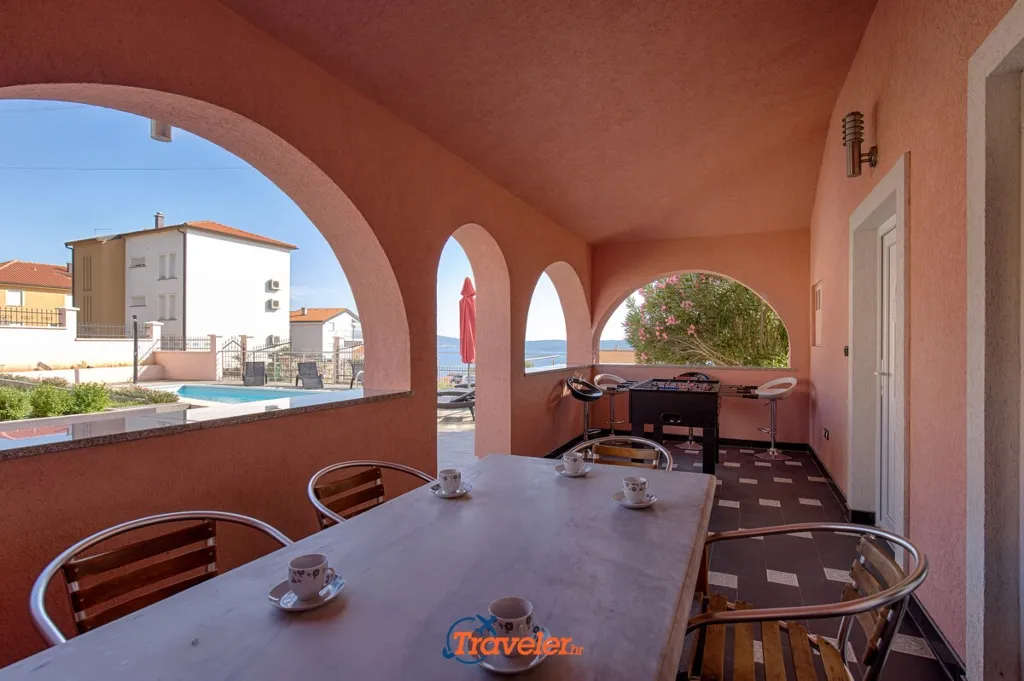 Crikvenica 4-Bedroom Villa for 10 Guests with Pool