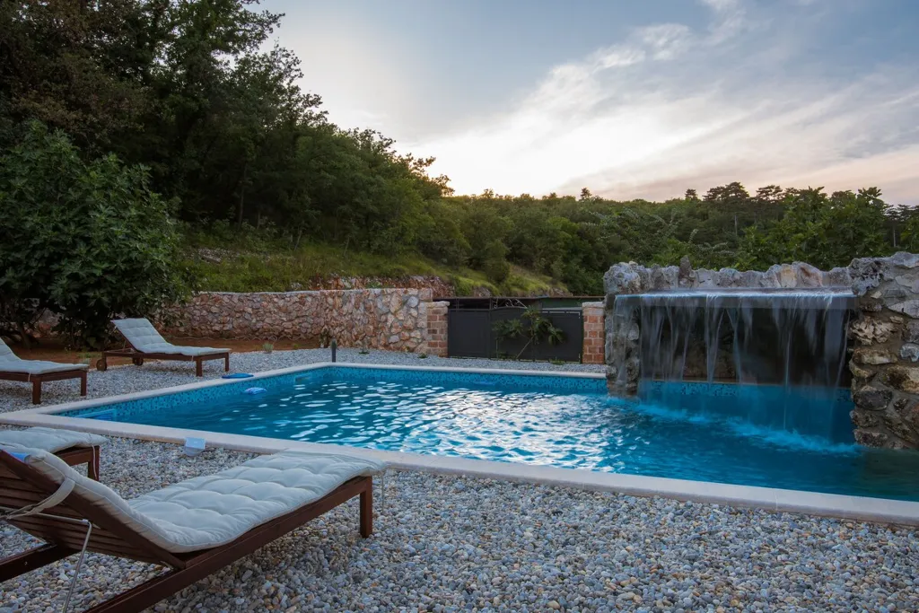 Villa in Vrbnik for 6 Guests with Pool