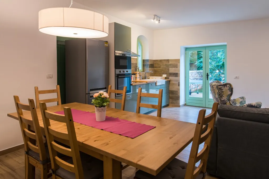 Villa in Vrbnik for 6 Guests with Pool