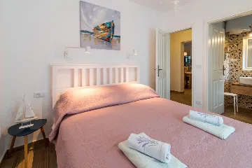 Villa in Vrbnik for 6 Guests with Pool