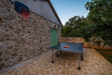 Villa in Vrbnik for 6 Guests with Pool