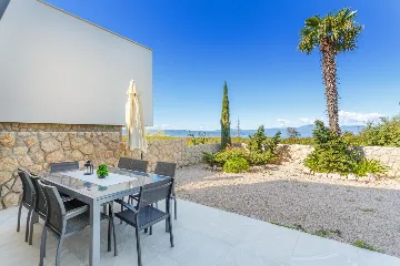 Villa in Gabonjin with Private 55 m² Pool