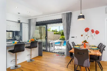 Villa in Gabonjin with Private 55 m² Pool