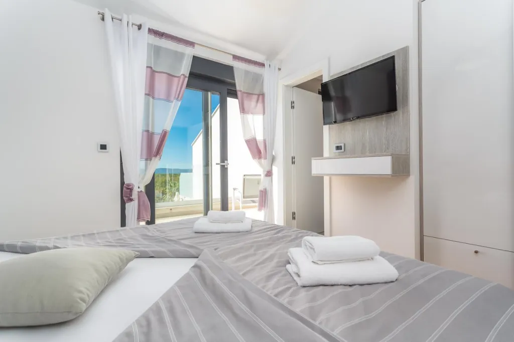 Villa in Gabonjin with Private 55 m² Pool