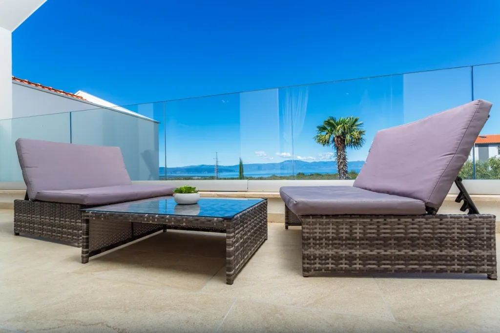 Villa in Gabonjin with Private 55 m² Pool