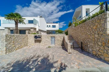 Villa in Gabonjin with Private 55 m² Pool