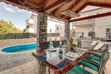 Villa with Pool and Sea View in Donja Hlapa