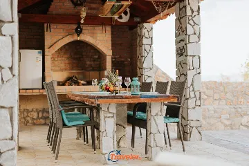 Villa with Pool and Sea View in Donja Hlapa