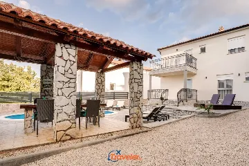 Villa with Pool and Sea View in Donja Hlapa