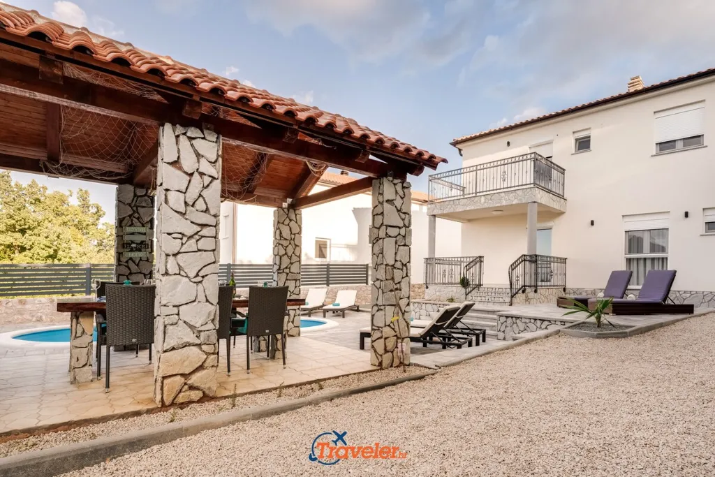 Villa with Pool and Sea View in Donja Hlapa