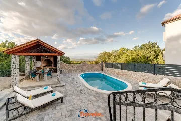 Villa with Pool and Sea View in Donja Hlapa