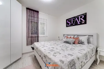 Villa with Pool and Sea View in Donja Hlapa