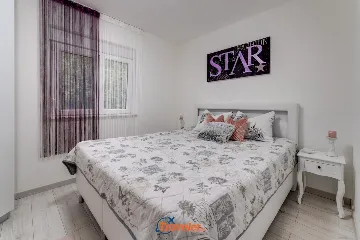 Villa with Pool and Sea View in Donja Hlapa