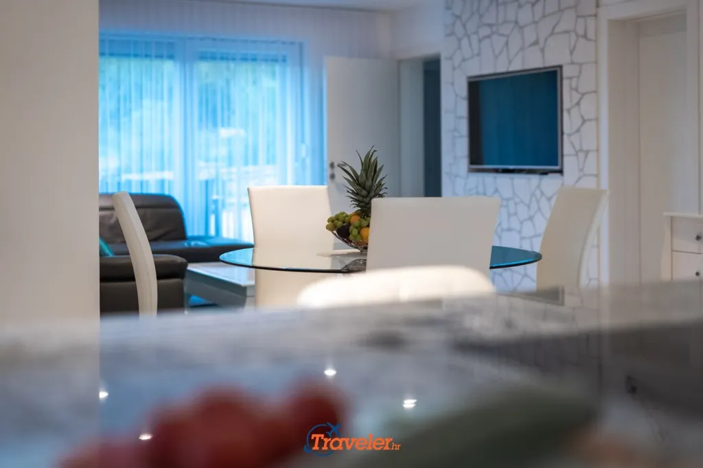 Villa with Pool and Sea View in Donja Hlapa