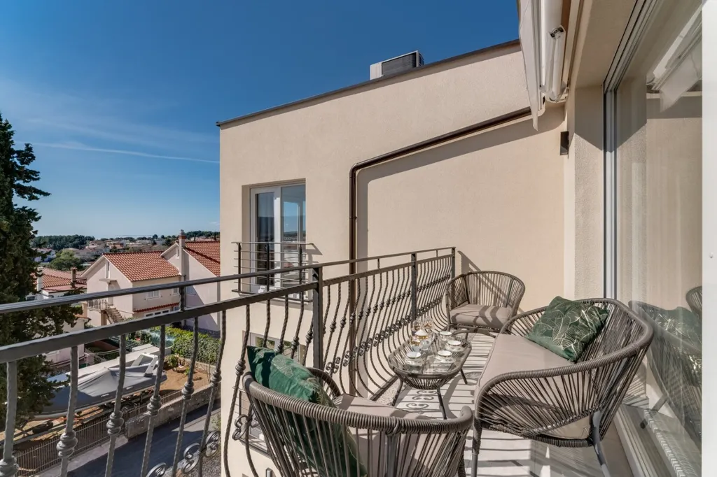 Sea-View Apartment in Krk for 4 Guests