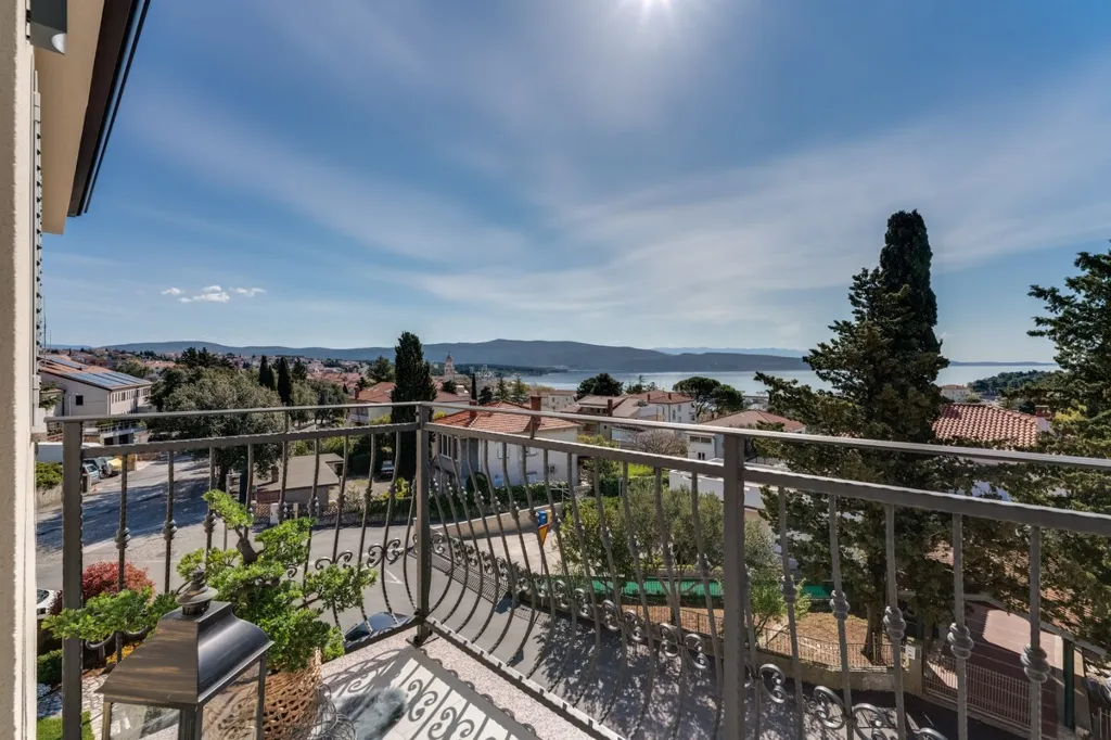 Sea-View Apartment in Krk for 4 Guests