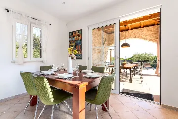 4-Bedroom Villa in Kras with Heated Pool