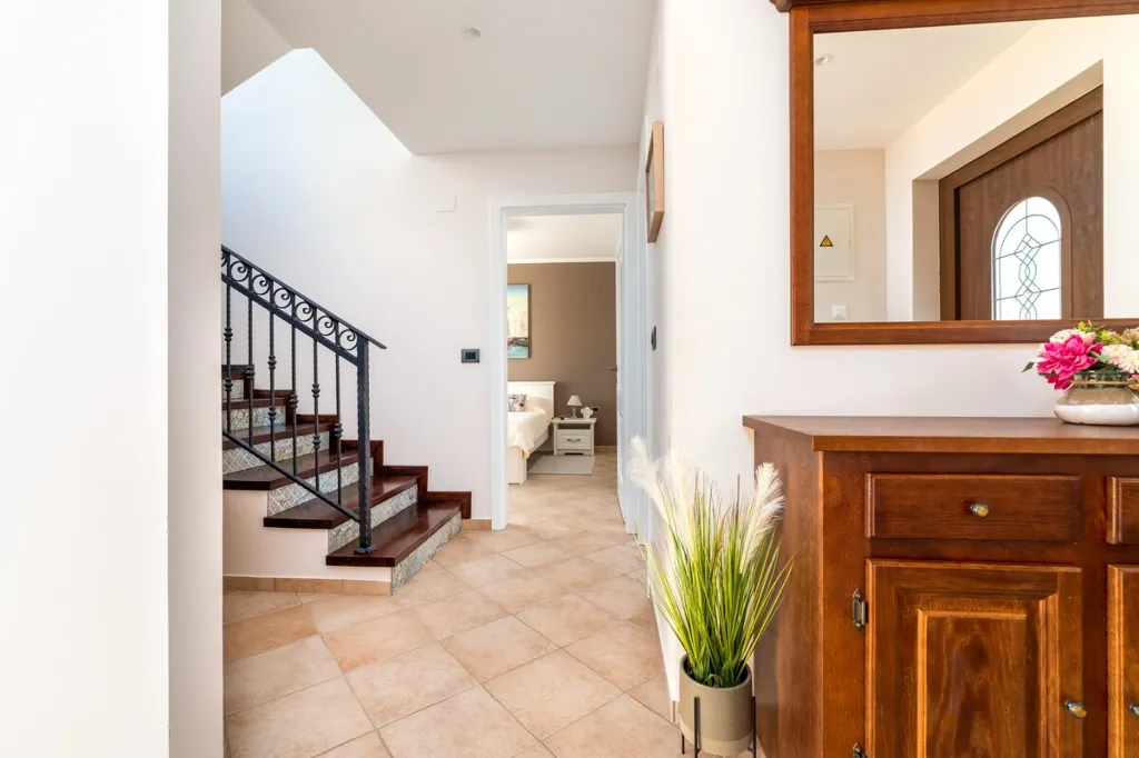4-Bedroom Villa in Kras with Heated Pool