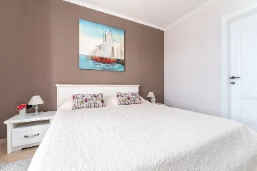 4-Bedroom Villa in Kras with Heated Pool