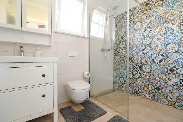 4-Bedroom Villa in Kras with Heated Pool