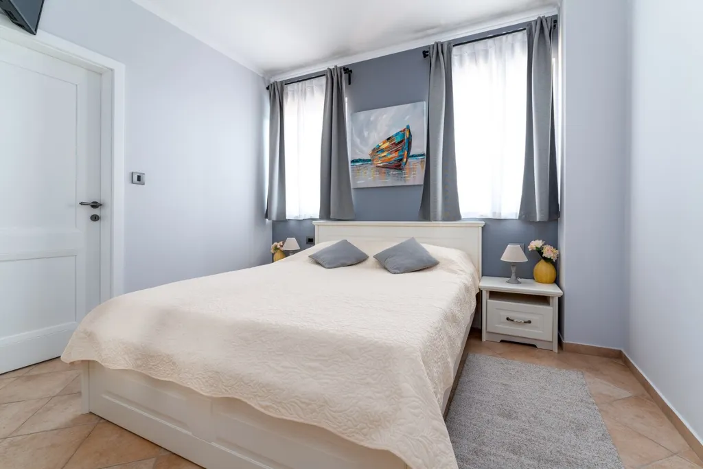 4-Bedroom Villa in Kras with Heated Pool
