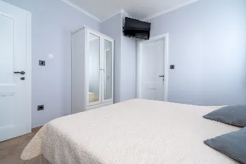 4-Bedroom Villa in Kras with Heated Pool