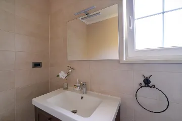 4-Bedroom Villa in Kras with Heated Pool