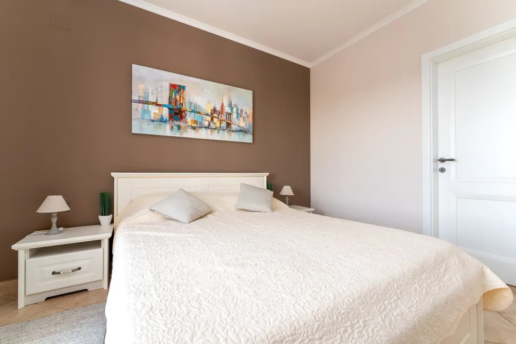 4-Bedroom Villa in Kras with Heated Pool