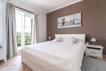 4-Bedroom Villa in Kras with Heated Pool